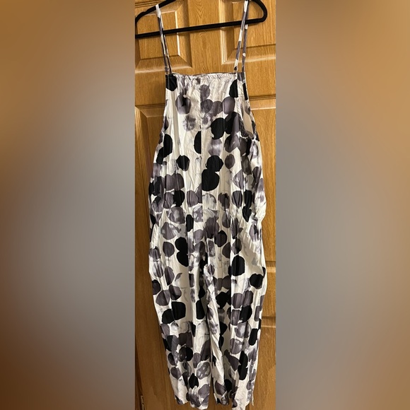 Not your average overalls! - Picture 3 of 3